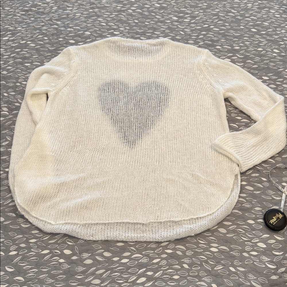 WOODEN SHIPS Valentine’s Day White Sweater with Black Heart, size M/L - Picture 6 of 11